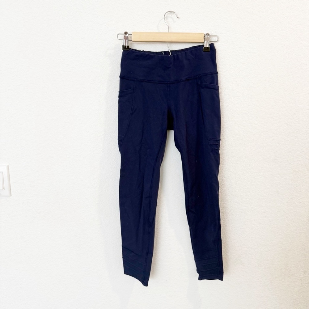 Oiselle- Pocket Jogger Navy 3/4 Tights - Size 2 — image 2 of 8
